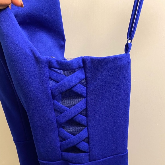 Dress - Picture 5 of 6